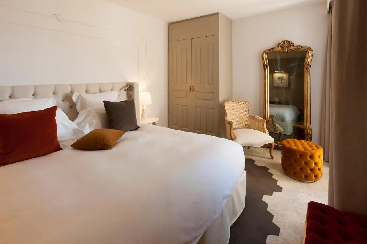 Mas Des Herbes Blanches Hotel & Spa - Relais & Chateaux Joucas