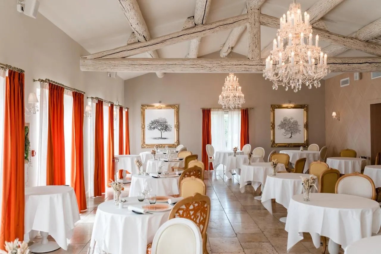 Mas Des Herbes Blanches Hotel & Spa - Relais & Chateaux Joucas