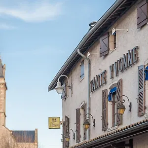Logis Tante Yvonne & Son Restaurant Semi-gastronomique - Lyon Nord 3* Quincieux