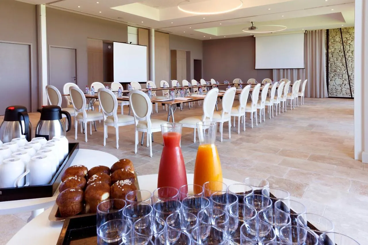 Mas Des Herbes Blanches Hotel & Spa - Relais & Chateaux Joucas 5*,